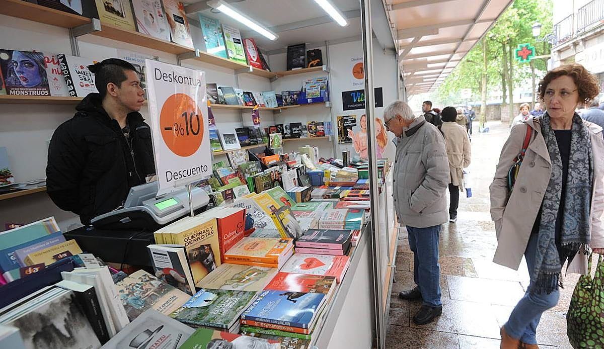 Vitoria vuelve a tener Feria del Libro tras cinco años de ausencia: el parque de La Florida acogerá la cita en octubre
