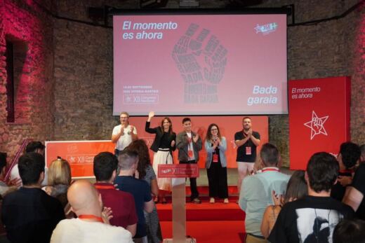 La alcaldesa de Vitoria reivindica a los jóvenes que se atreven a hacer política frente a la crispación
