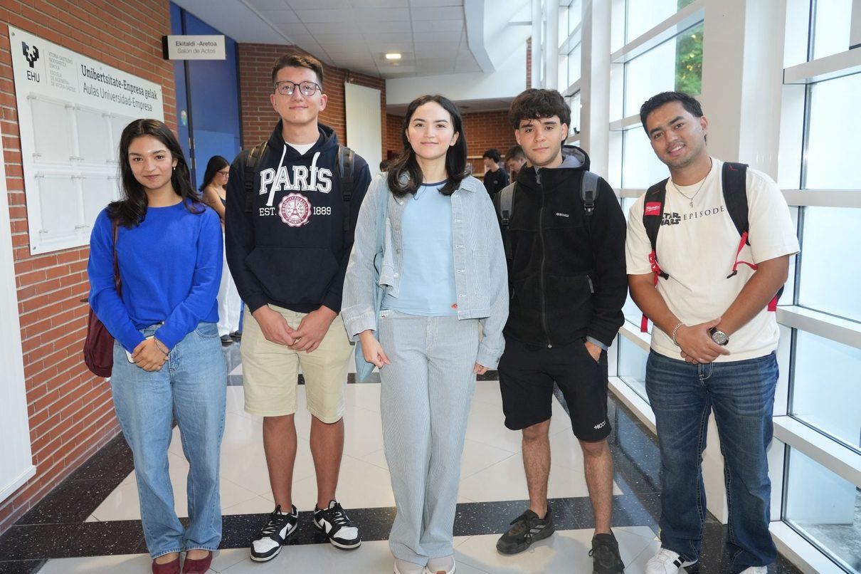 Doscientos nuevos ingenieros dan sus primeros pasos en la universidad en el Campus de Álava