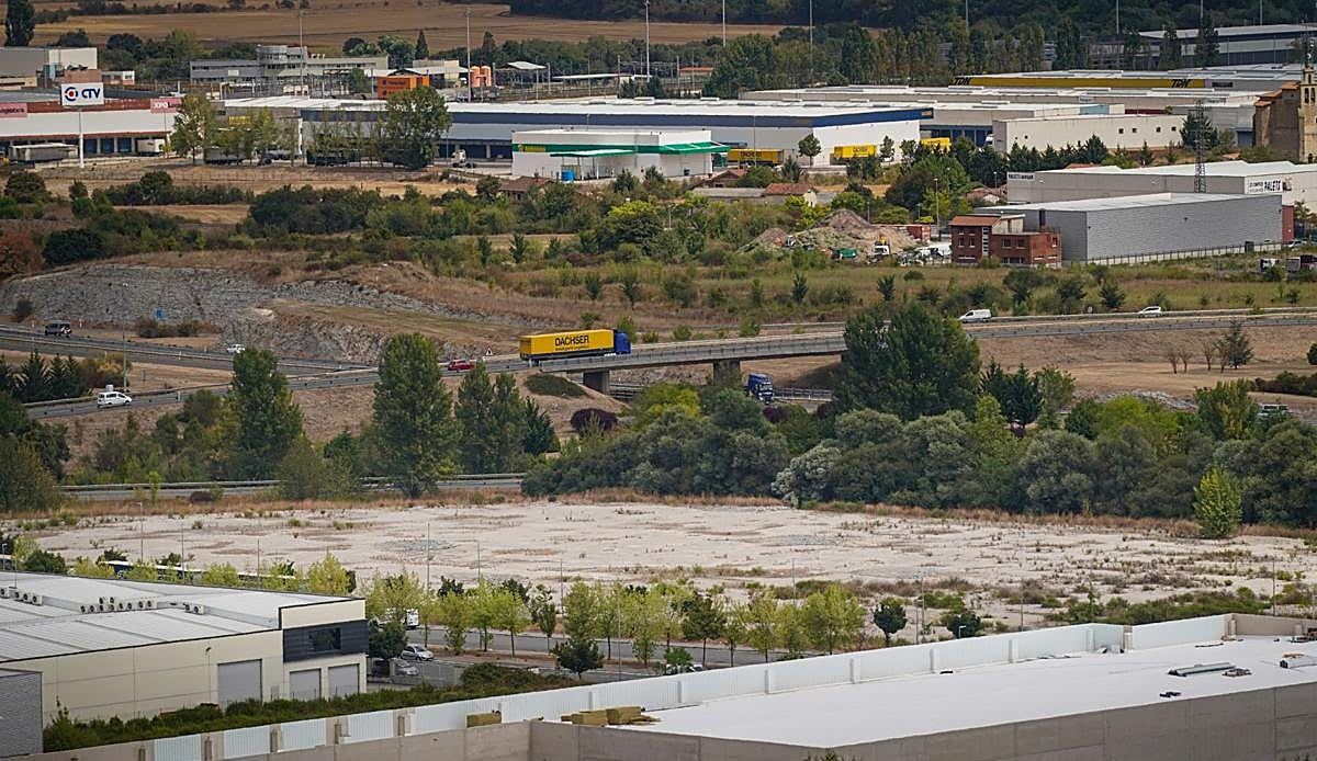 Júndiz suma terreno público para acoger naves industriales destinadas a las pequeñas empresas alavesas