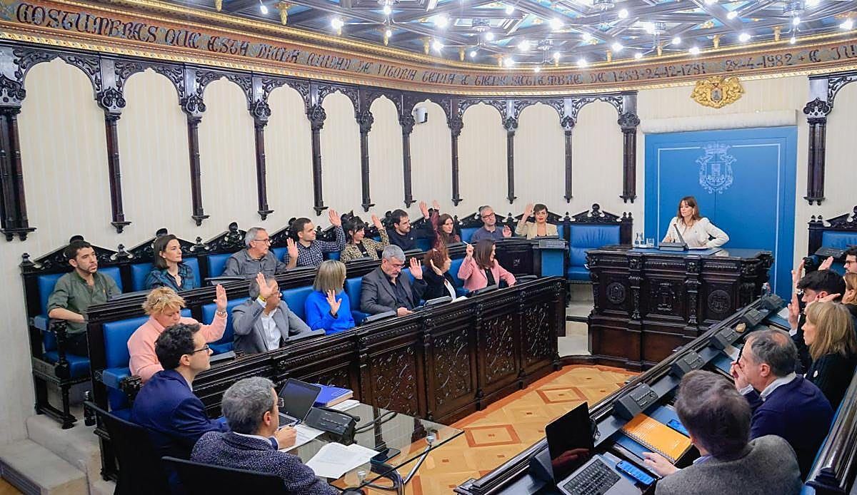 Vitoria entra en su año político más tenso: el gobierno local necesita a la oposición para aprobar seis normativas clave