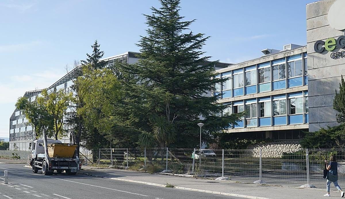 La antigua Cegasa vuelve a la actividad: XPO estrena una gran plataforma logística de casi 10.000 metros cuadrados en Arriaga