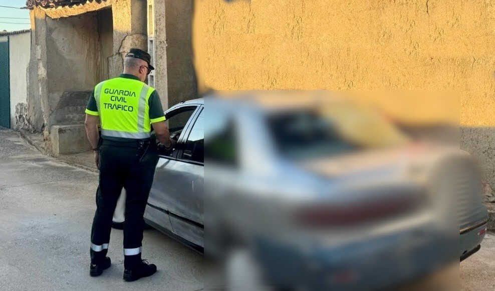 Sin carnet, con el triple de alcohol y con antecedentes: detenido en Valdefinjas en un control de tráfico
