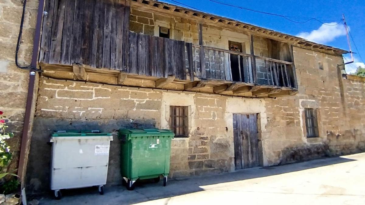 Un vecino de Donado paga 65 euros de basura y exige contenedores para poder reciclar en su pueblo
