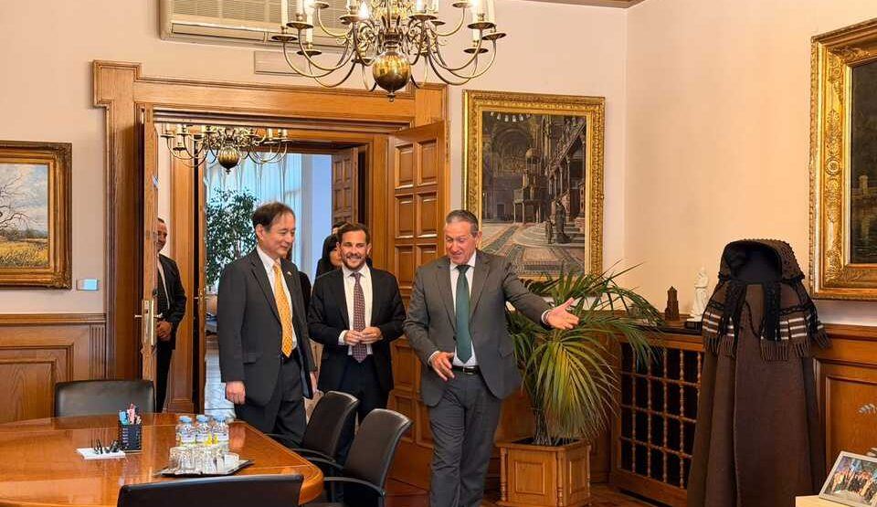 El embajador de Japón visita Zamora para llevar el sake y su cultura a Fromago 2026