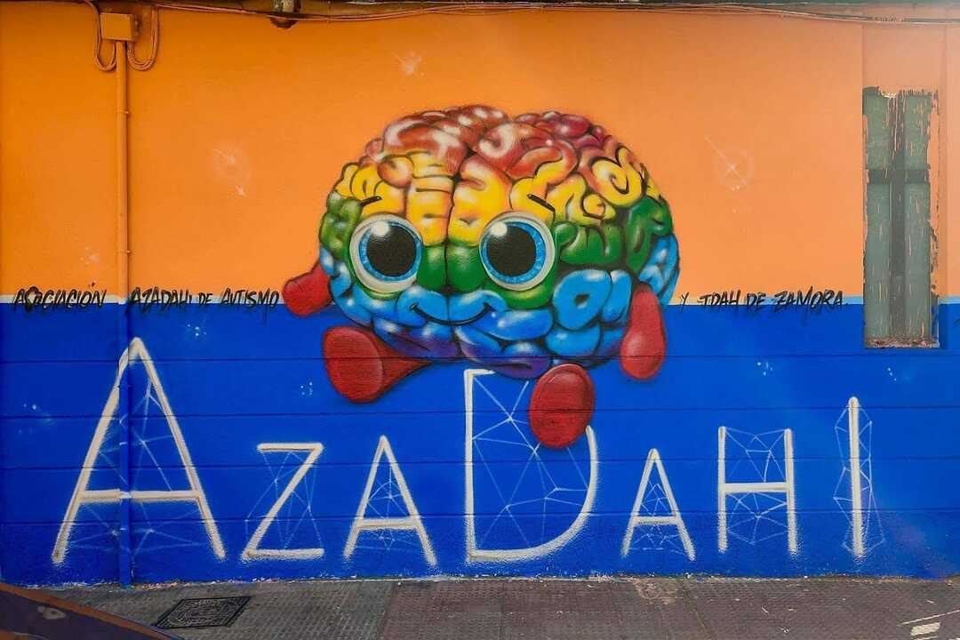 La Plaza Mayor de Benavente se llena de color y convivencia con la tercera edición de la Jornada Azadahi