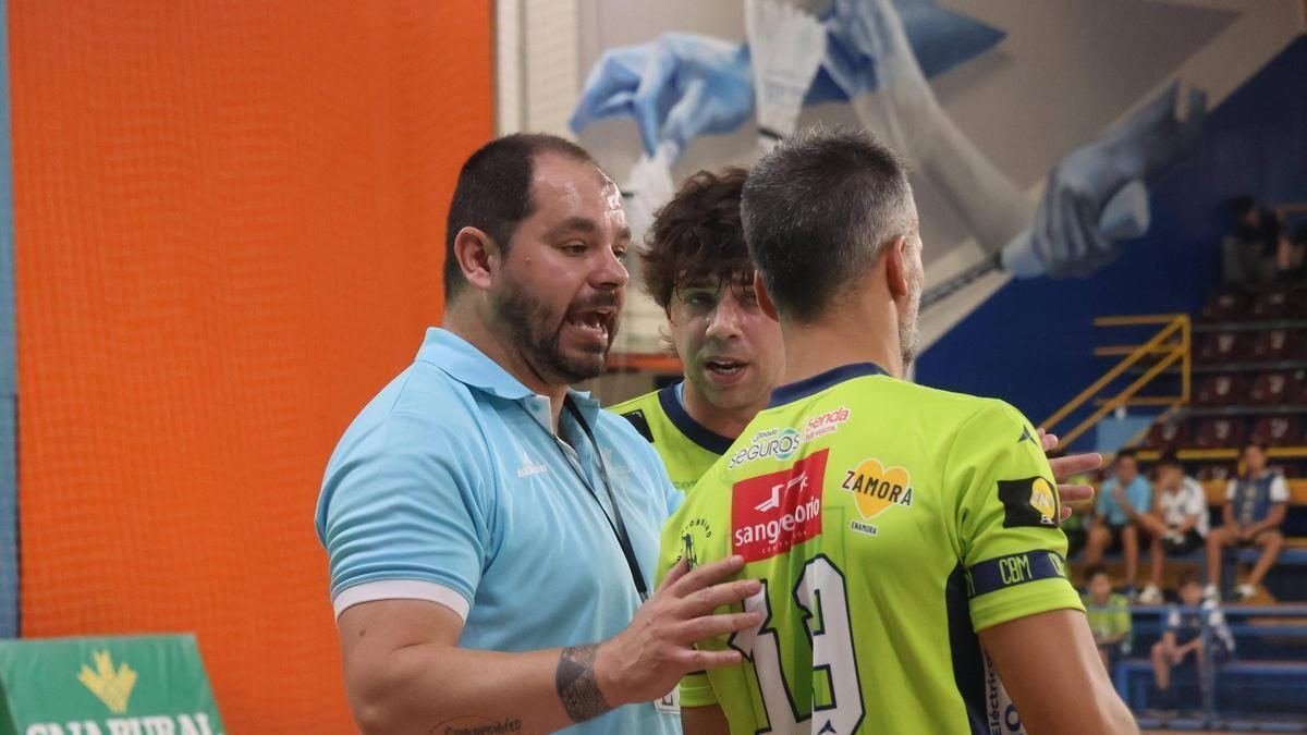 El BM Caja Rural Zamora cae ante Bada Huesca pero deja ver la madera de campeones en su vuelta a la élite